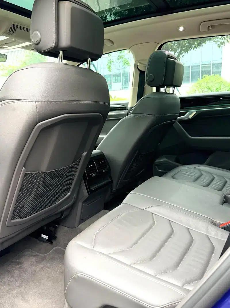 2021 Volkswagen Touareg 3.0TSI R-Line, Obsidian Black Sport Package — миниатюра 10