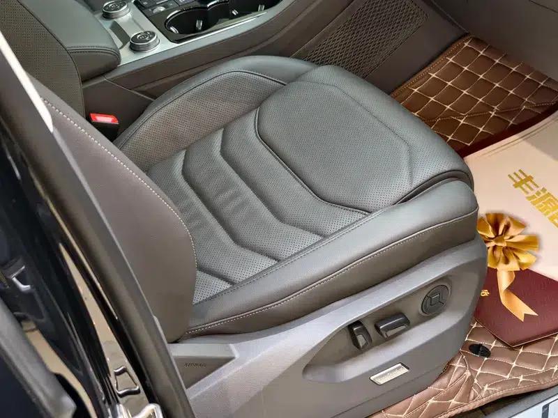 2023 Volkswagen Touareg 3.0TSI R-Line, Obsidian Black Sport Package — миниатюра 11