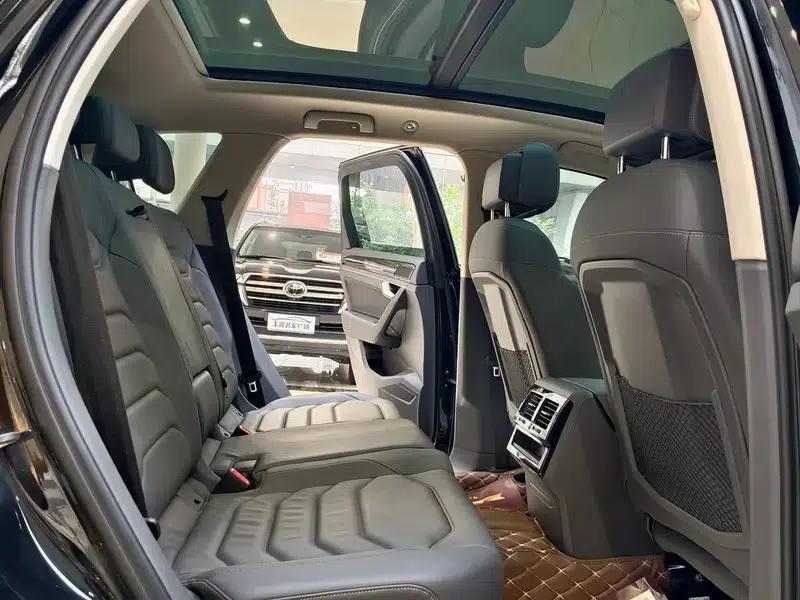 2023 Volkswagen Touareg 3.0TSI R-Line, Obsidian Black Sport Package — миниатюра 12