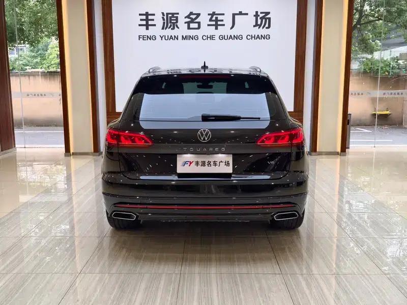 2023 Volkswagen Touareg 3.0TSI R-Line, Obsidian Black Sport Package — миниатюра 6
