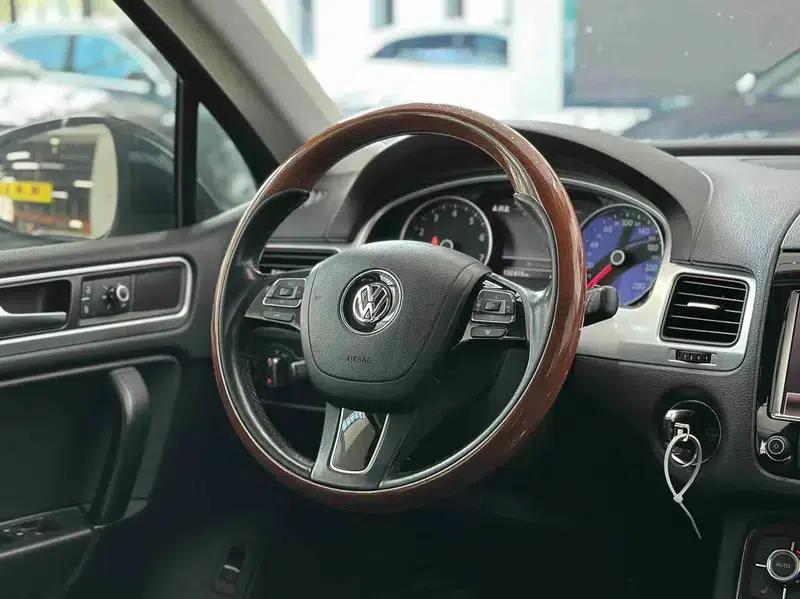 Touareg 2012 R-Line High-Spec Model — миниатюра 21