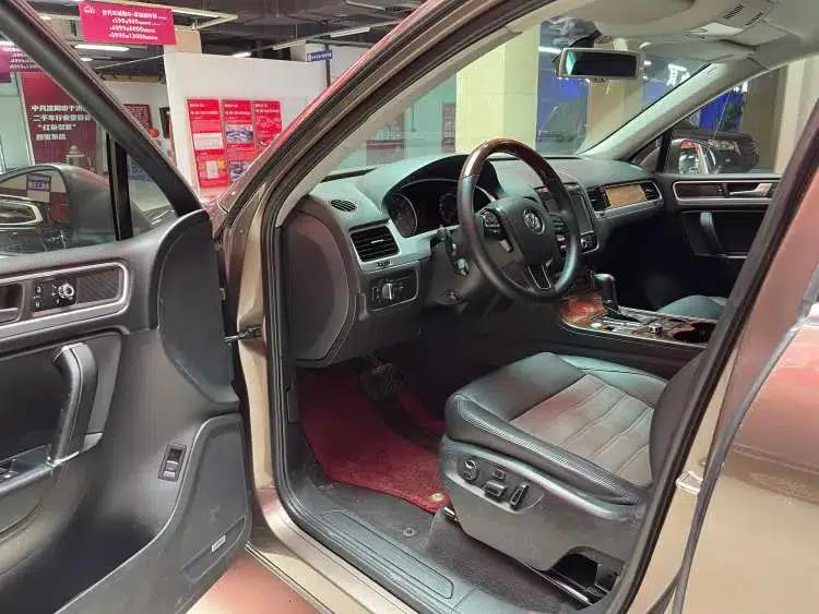 Touareg 2011 3.0TDI Diesel Standard Edition — миниатюра 8