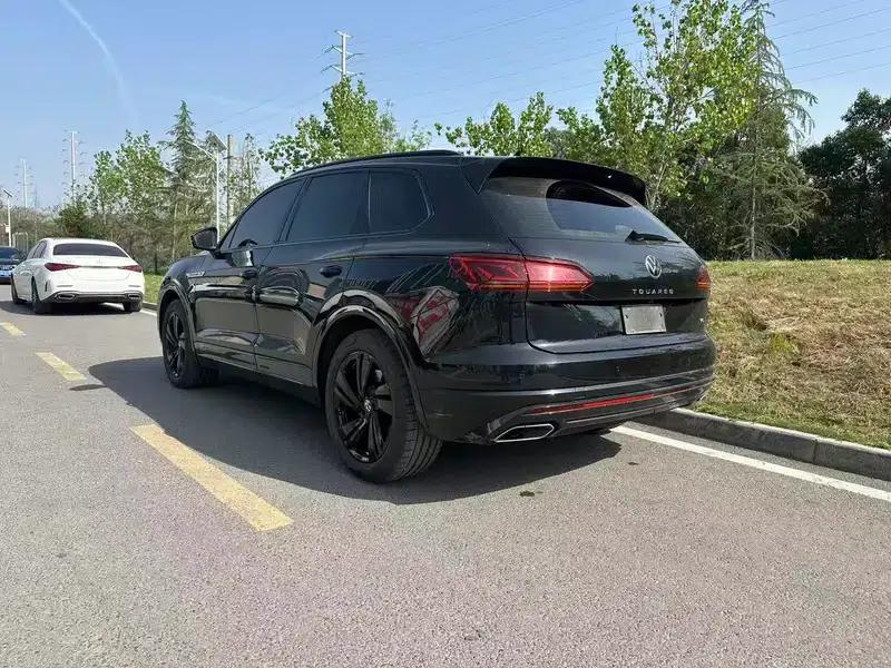 2021 Volkswagen Touareg 3.0TSI R-Line, Obsidian Black Sport Package — миниатюра 3