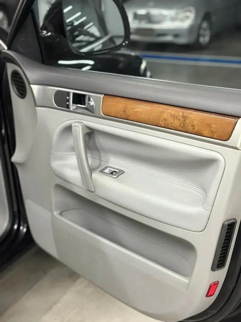 Touareg 2010 3.6 Limited Top-of-the-line Edition — миниатюра 8