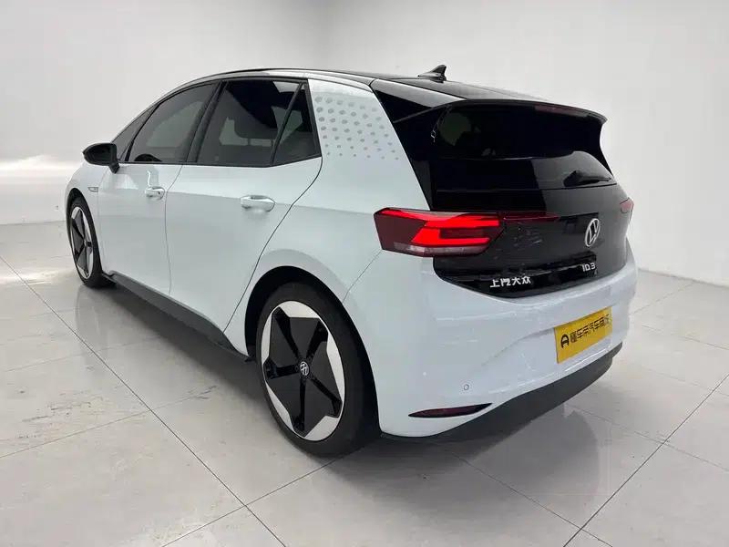 Volkswagen ID.3 2023 Upgraded Pure Smart Edition — миниатюра 5