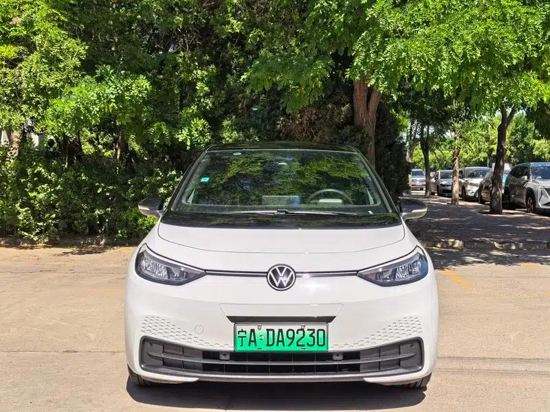 Volkswagen ID.3 2024 Outstanding Edition — миниатюра 2