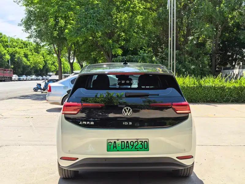 Volkswagen ID.3 2024 Outstanding Edition — миниатюра 5