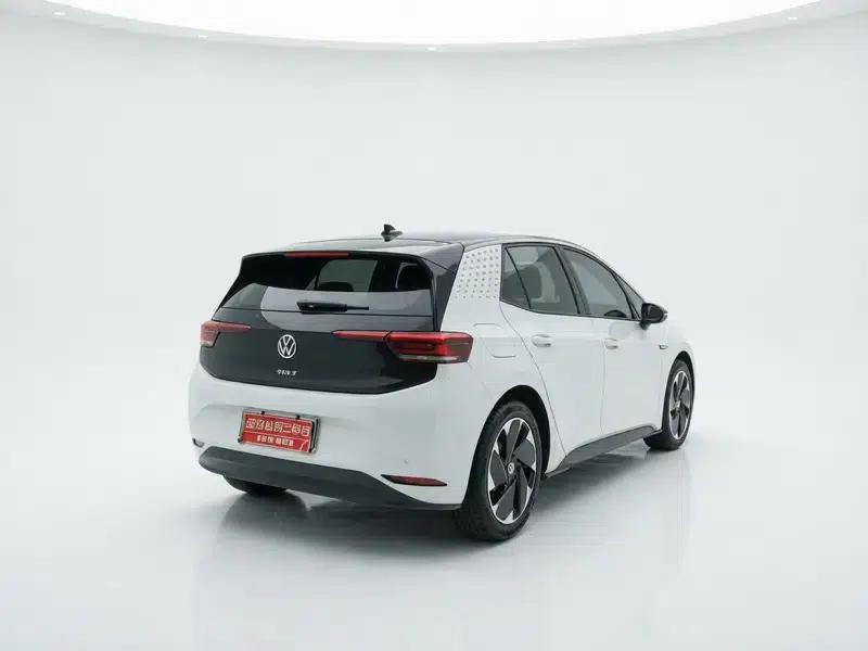 Volkswagen ID.3 2023 Pure Smart Edition — миниатюра 4