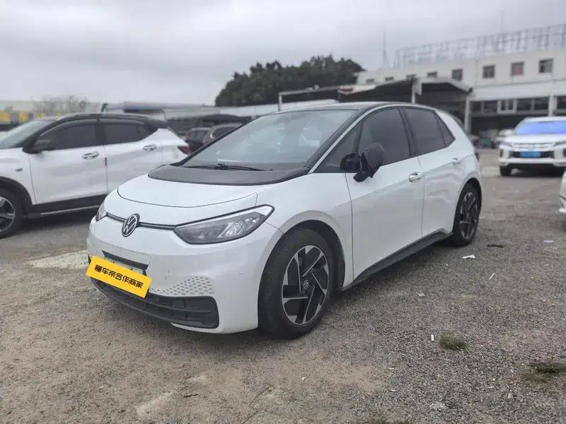 Volkswagen ID.3 2025 Smart Edition - Outstanding Version — миниатюра 1