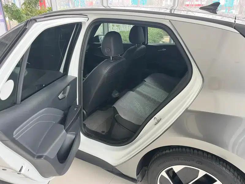 Volkswagen ID.3 2024 Outstanding Edition — миниатюра 8