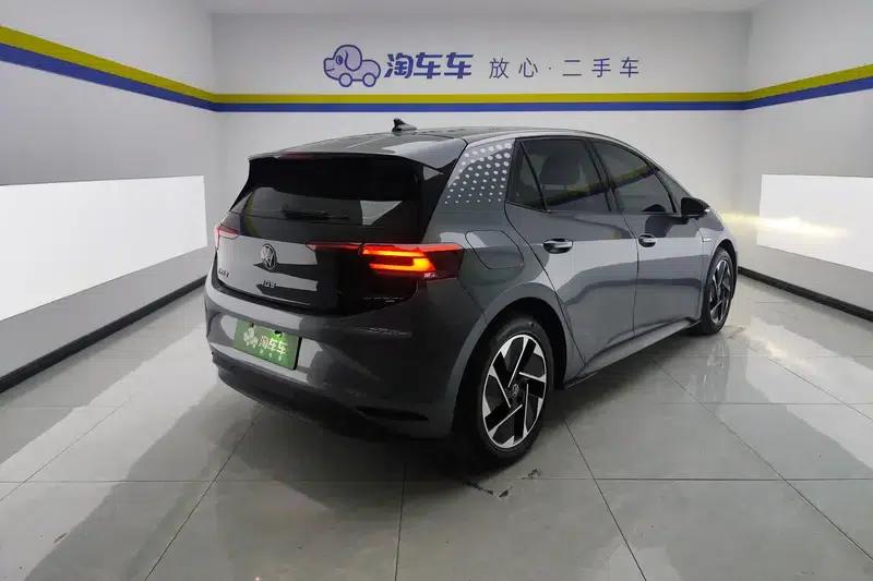 Volkswagen ID.3 2023 Upgraded Pure Smart Edition — миниатюра 3
