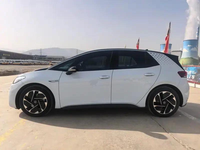 Volkswagen ID.3 2023 Pure Smart Edition — миниатюра 4