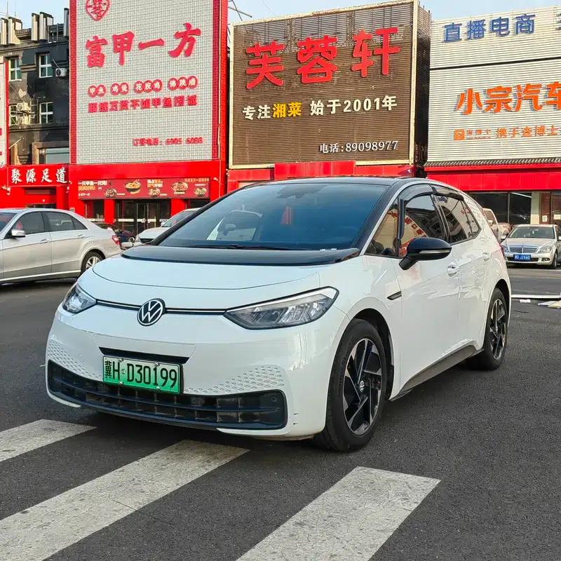 Volkswagen ID.3 2023 Pure Smart Edition — миниатюра 1