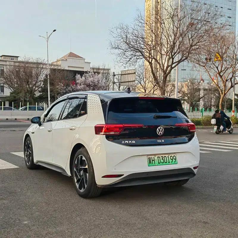 Volkswagen ID.3 2023 Pure Smart Edition — миниатюра 4