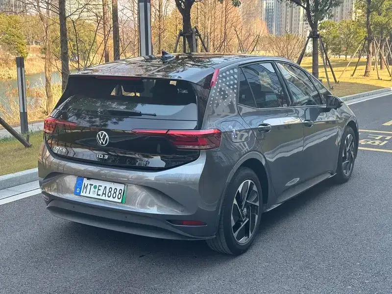 Volkswagen ID.3 2024 Outstanding Edition — миниатюра 5