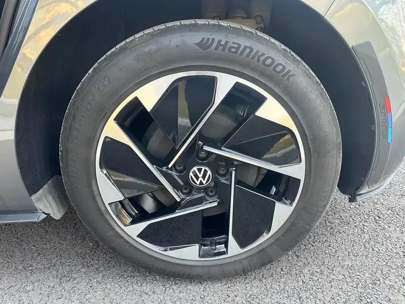 Volkswagen ID.3 2024 Outstanding Edition — миниатюра 6