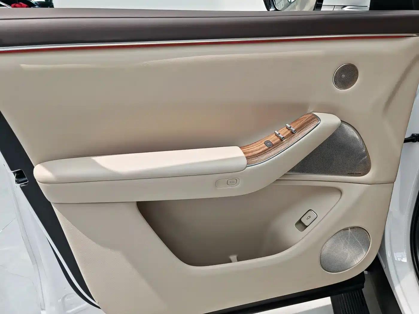 Wenjie M7 2026 Extended Range Pro+ 4WD 5-Seater — миниатюра 14