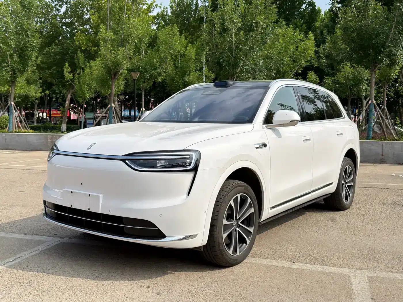 Wenjie M7 2026 Model Extended Range Ultra 4WD Version (6 Seats, 192-line LiDAR) — миниатюра 2