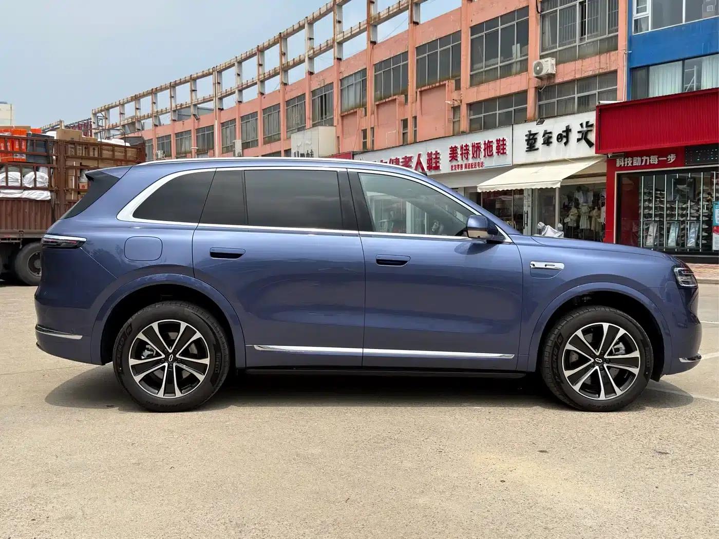 Wenjie M7 2026 Model Extended Range Ultra 4WD Version (5 Seats, 192-line LiDAR) — миниатюра 6