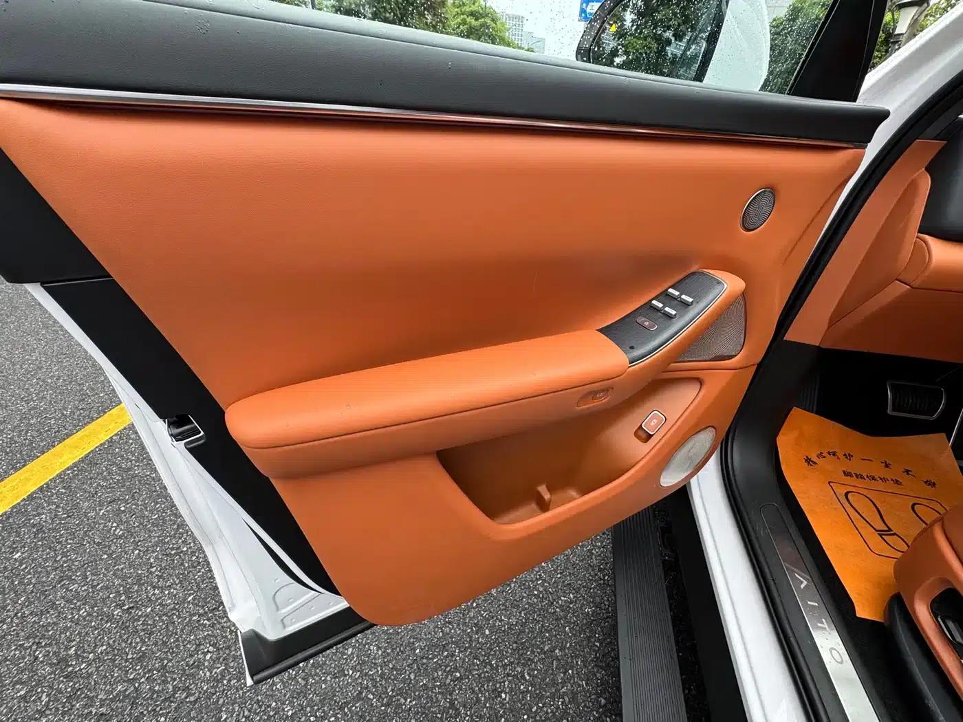 Wenjie M7 2026 Model Extended Range Ultra 4WD Version (6 Seats, 192-line LiDAR) — миниатюра 11