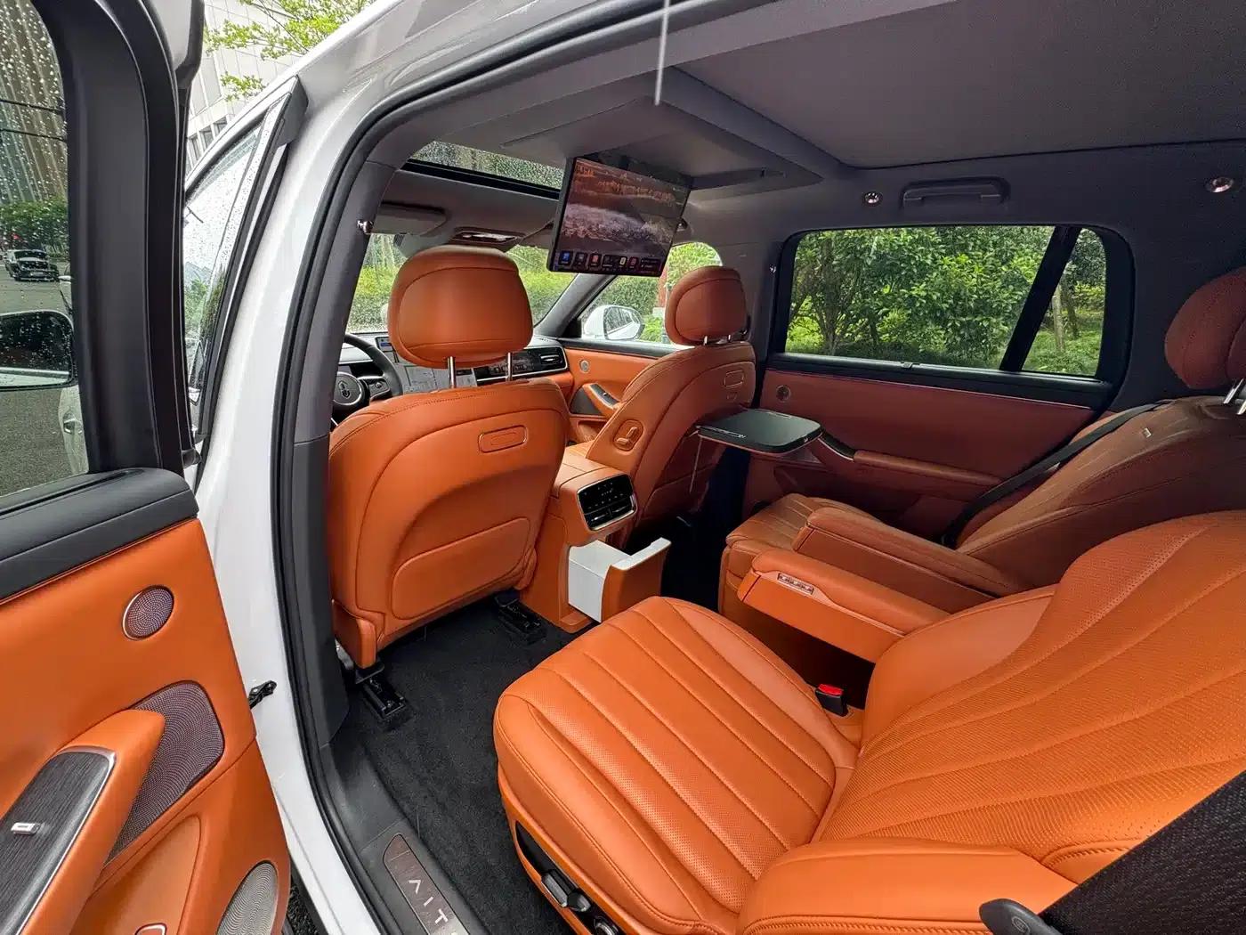 Wenjie M7 2026 Model Extended Range Ultra 4WD Version (6 Seats, 192-line LiDAR) — миниатюра 13