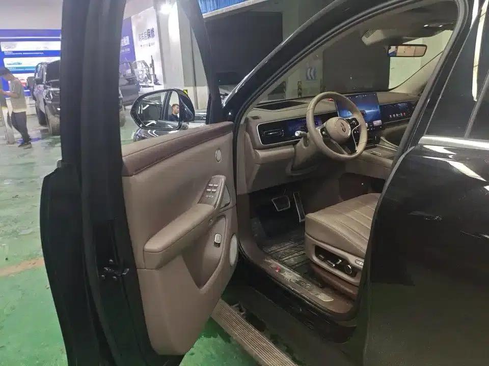 Wenjie M7 2026 Extended Range Ultra 4WD 5-Seater (192-line LiDAR) — миниатюра 3