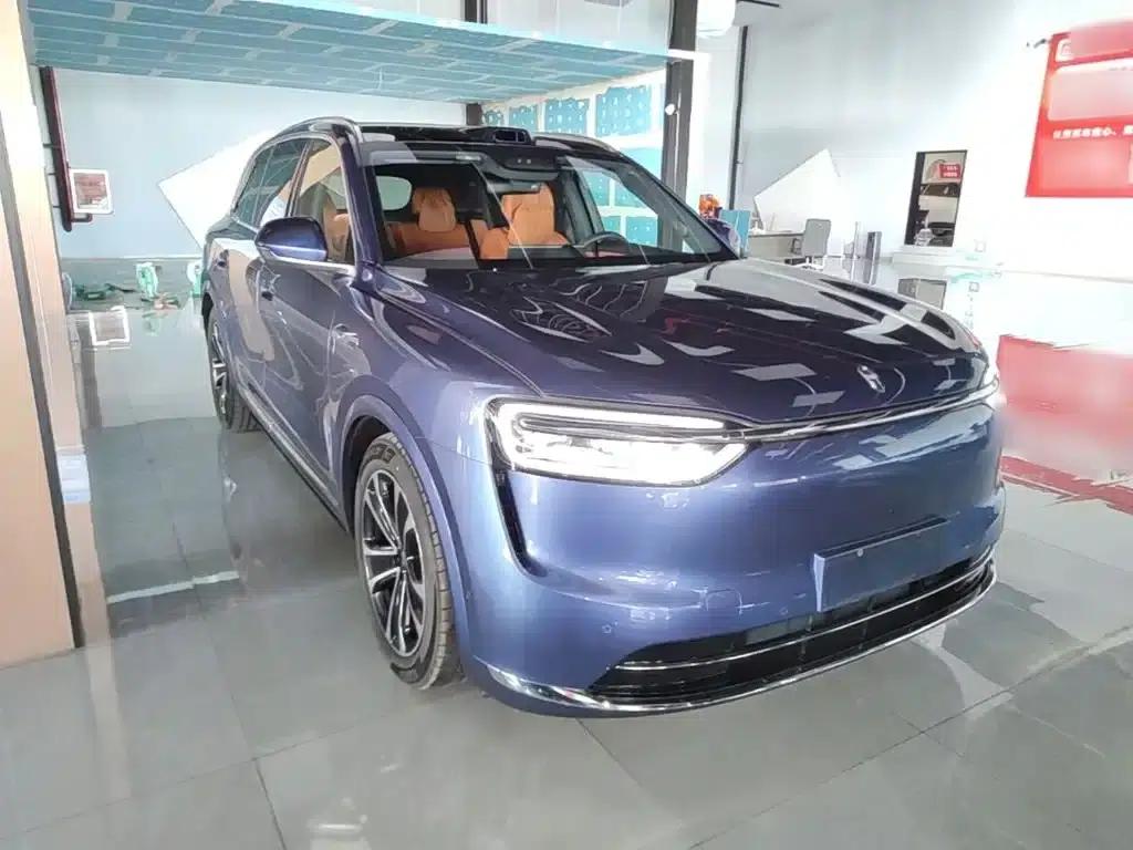 Wenjie M7 2026 Extended Range Ultra 4WD 5-Seater (192-line LiDAR) — миниатюра 4