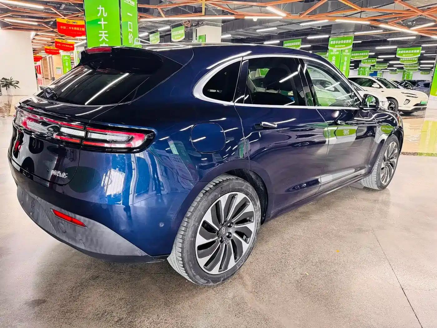 Wenjie M5 2022 Extended Range AWD Performance Edition — миниатюра 4