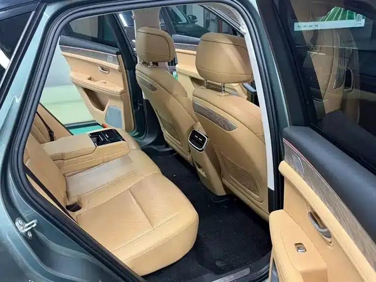 Wenjie M5 2022 Extended Range AWD Performance Edition — миниатюра 12