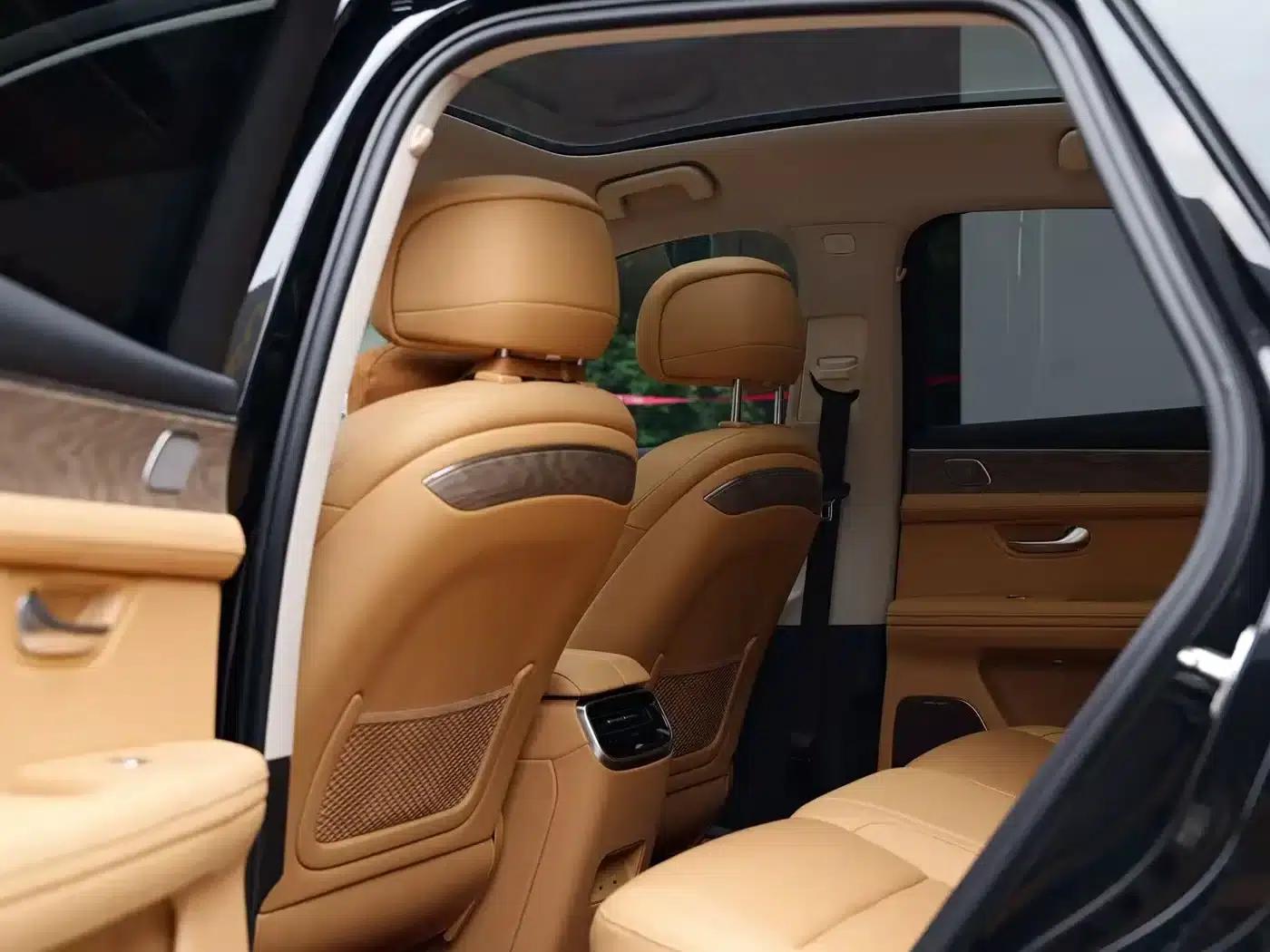 Wenjie M5 2022 Extended Range AWD Performance Edition — миниатюра 6