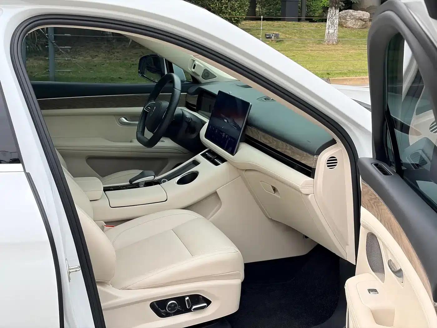 Wenjie M5 2022 Extended Range 4WD Flagship Edition — миниатюра 4
