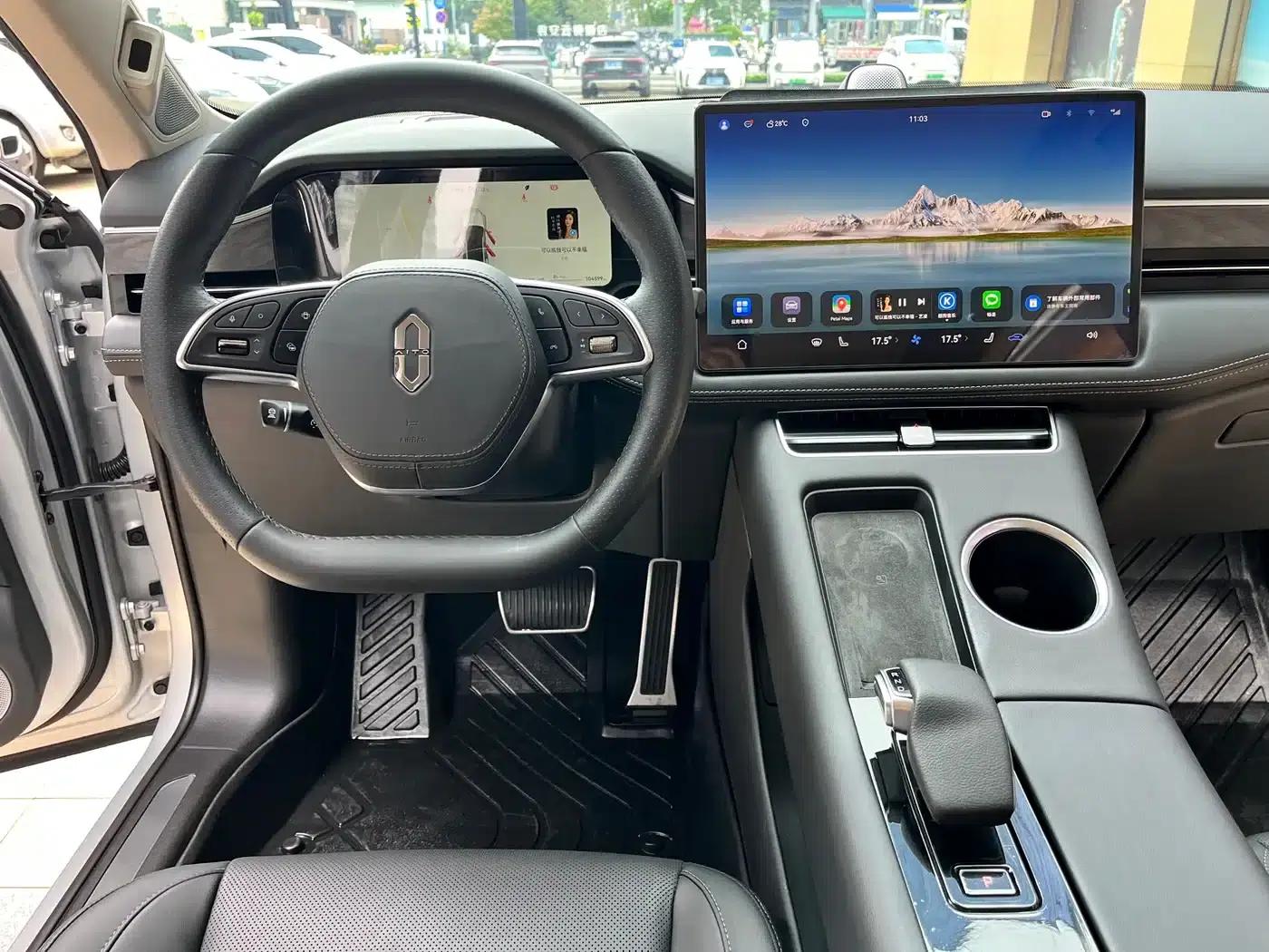 Wenjie M5 2022 Extended Range Rear-Wheel Drive Standard Edition — миниатюра 6