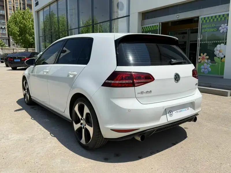 2016 Golf GTI 2.0TSI GTI — миниатюра 4