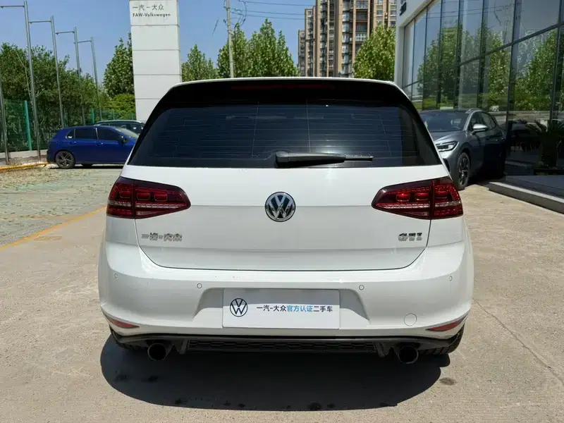 2016 Golf GTI 2.0TSI GTI — миниатюра 5