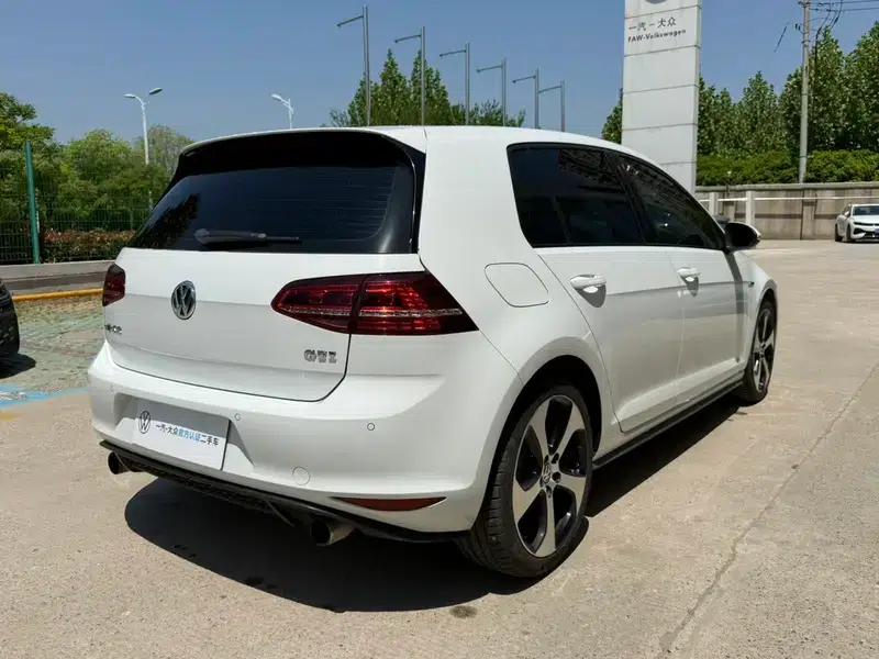 2016 Golf GTI 2.0TSI GTI — миниатюра 6