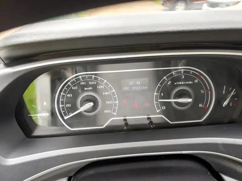Xintu V80 2021 Model 2.0T 6-speed Manual Long Wheelbase Mid-Roof 7/8/9 Seats — миниатюра 15