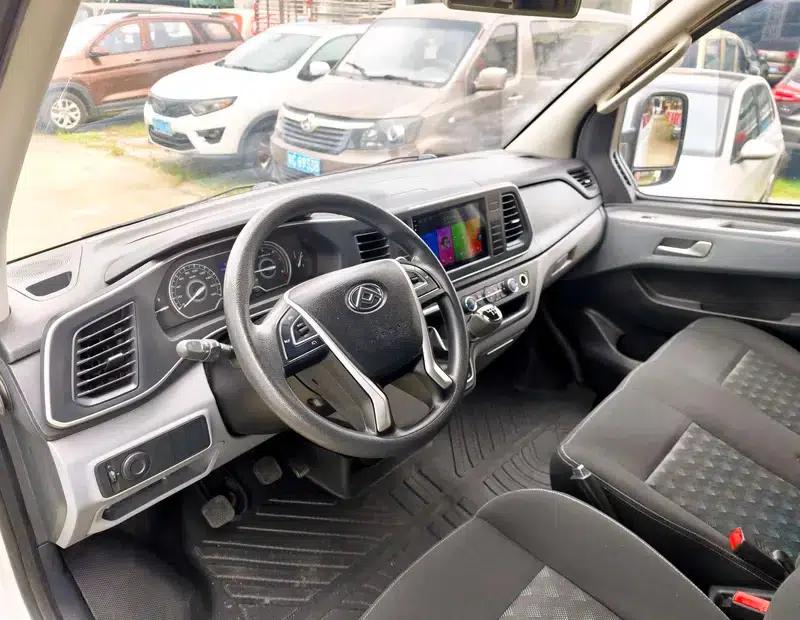 Xintu V80 2021 Model 2.0T 6-speed Manual Long Wheelbase Mid-Roof 7/8/9 Seats — миниатюра 17
