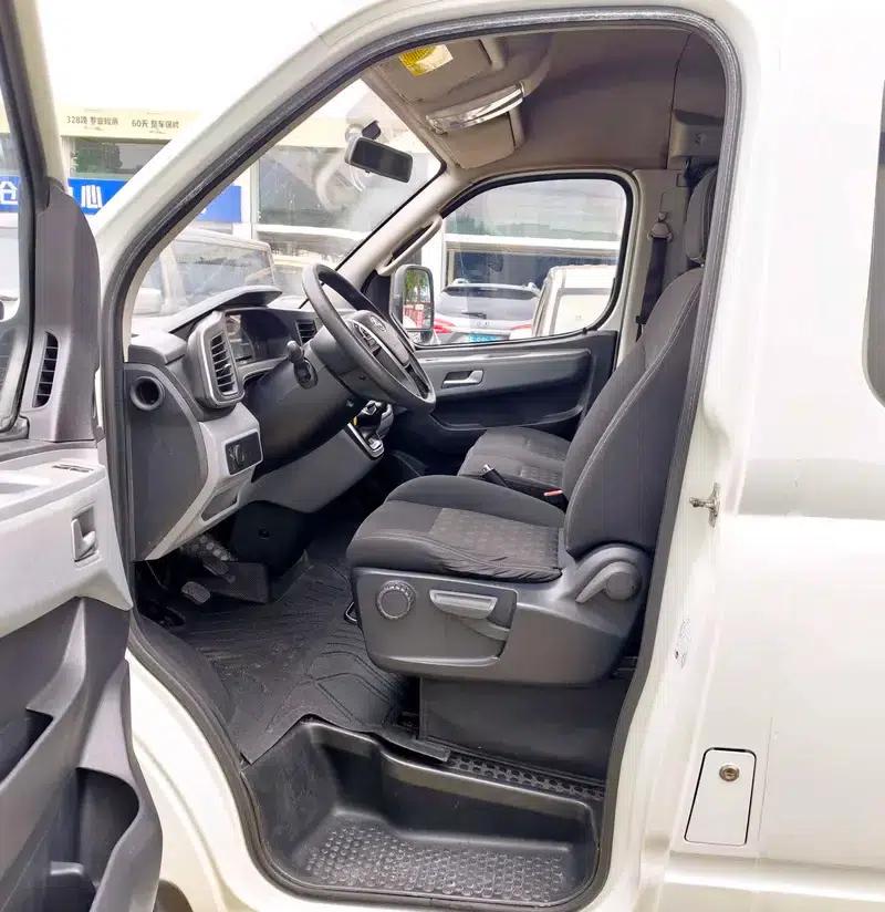 Xintu V80 2021 Model 2.0T 6-speed Manual Long Wheelbase Mid-Roof 7/8/9 Seats — миниатюра 19