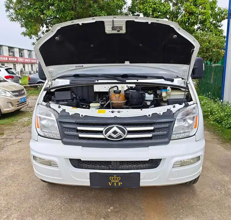 Xintu V80 2021 Model 2.0T 6-speed Manual Long Wheelbase Mid-Roof 7/8/9 Seats — миниатюра 10