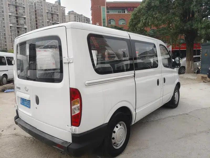 Xintu V80 2014 2.5T Aoyuntong Short Wheelbase Mid-Roof — миниатюра 6