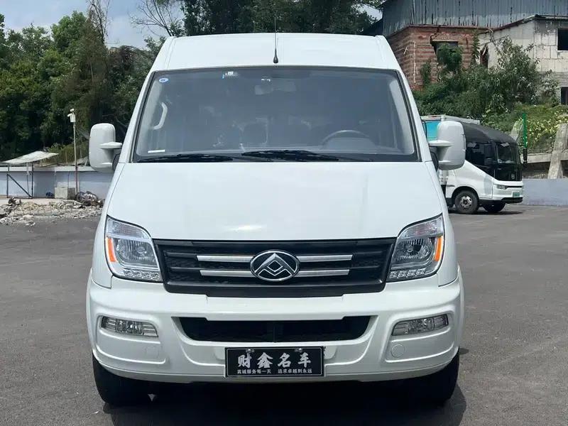 Xintu V80 2023 2.0T Manual Classic Aoyuntong Short Wheelbase Mid-Roof 5/6 Seat — миниатюра 2