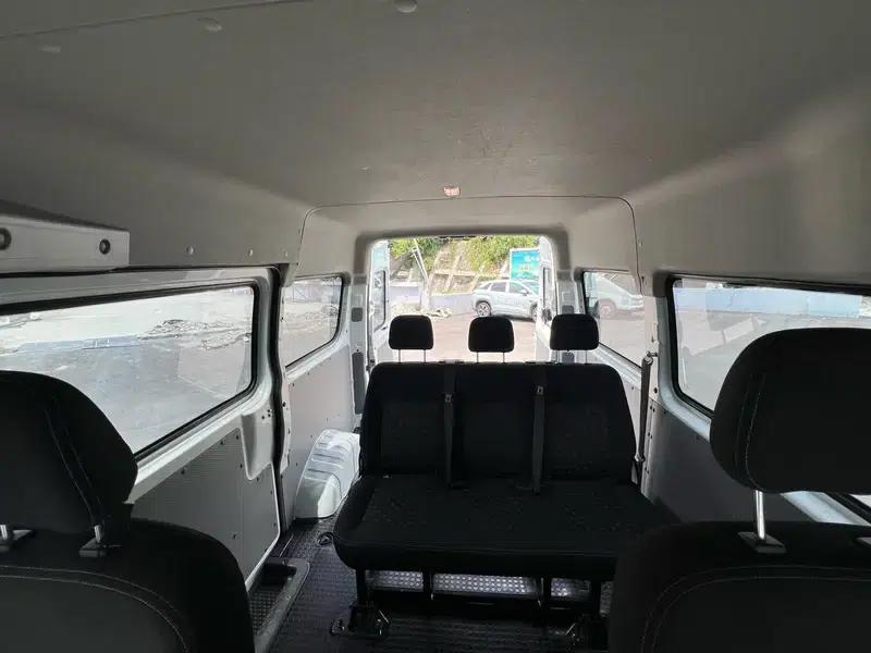 Xintu V80 2023 2.0T Manual Classic Aoyuntong Short Wheelbase Mid-Roof 5/6 Seat — миниатюра 13
