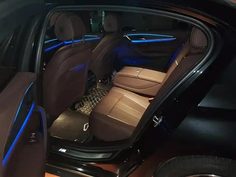 2022 BMW 5 Series Facelift 530Li Leading Edition M Sport Package — миниатюра 11