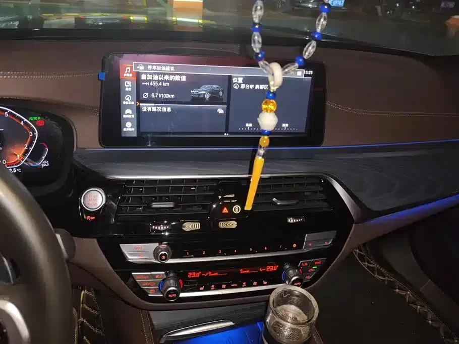 2022 BMW 5 Series Facelift 530Li Leading Edition M Sport Package — миниатюра 13