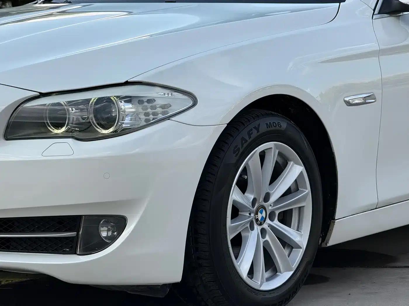 BMW 5 Series 2012 523Li Luxury — миниатюра 11