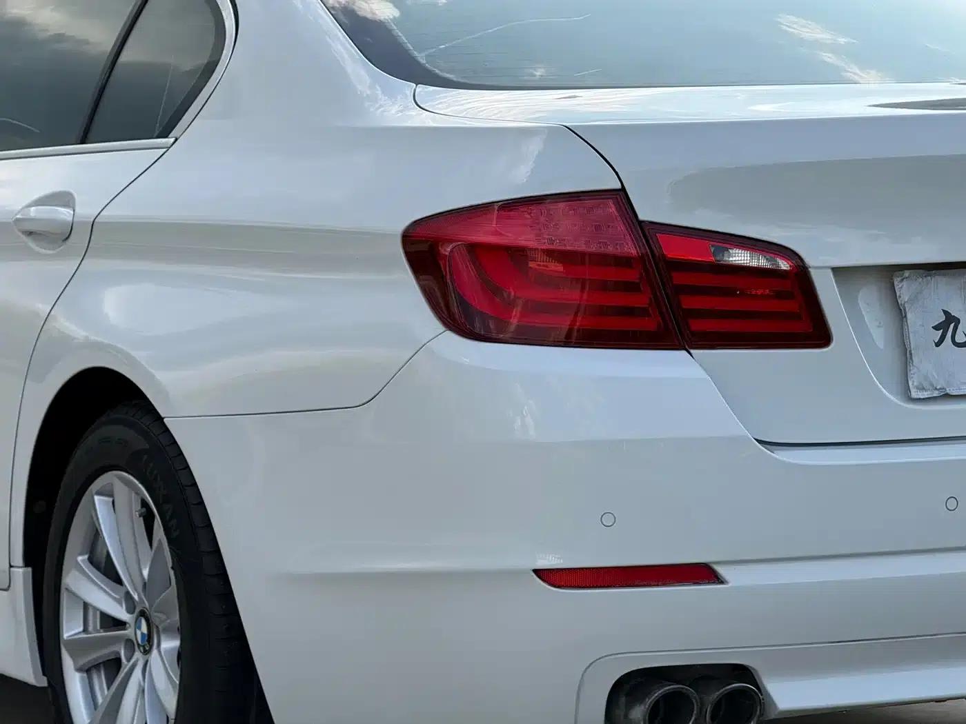 BMW 5 Series 2012 523Li Luxury — миниатюра 13