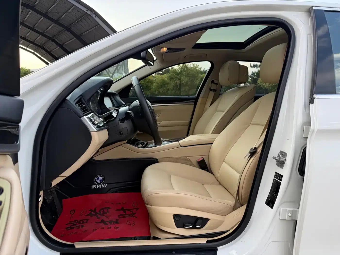 BMW 5 Series 2012 523Li Luxury — миниатюра 20