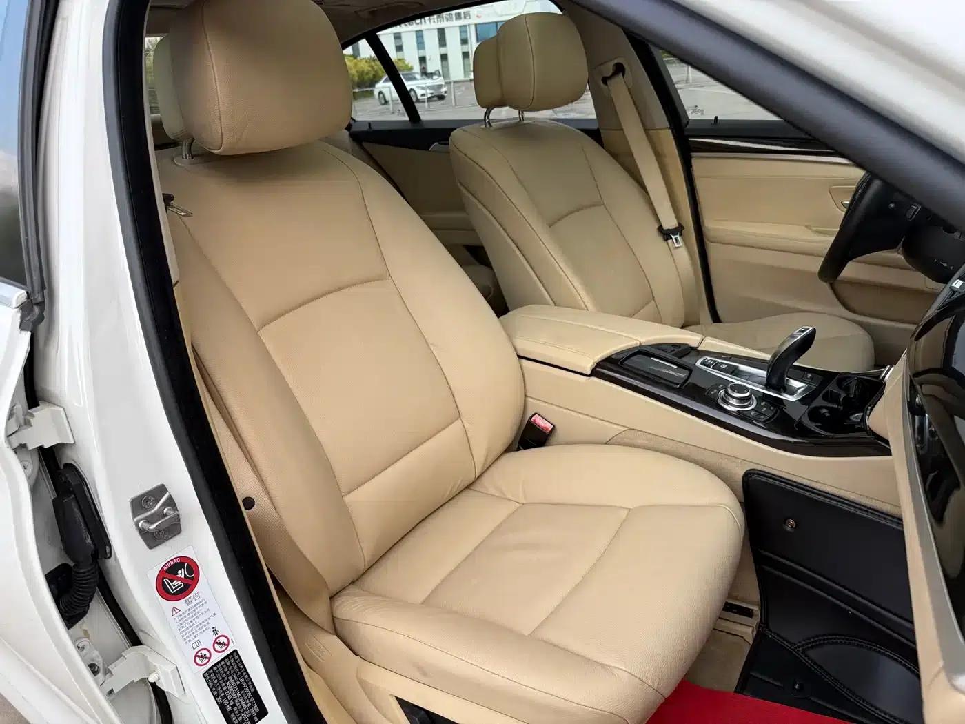 BMW 5 Series 2012 523Li Luxury — миниатюра 39