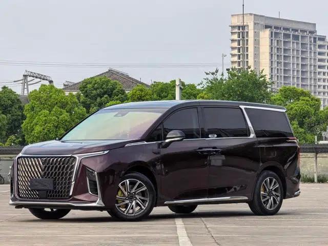 Maxus G90 2022 2.0T Interstellar 7-Seater Edition