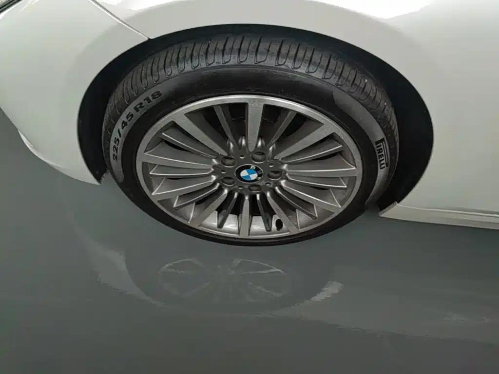 BMW 3 Series 2019 320Li Fashion Edition — миниатюра 23